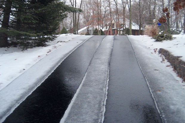 Heated cobblestone driveway